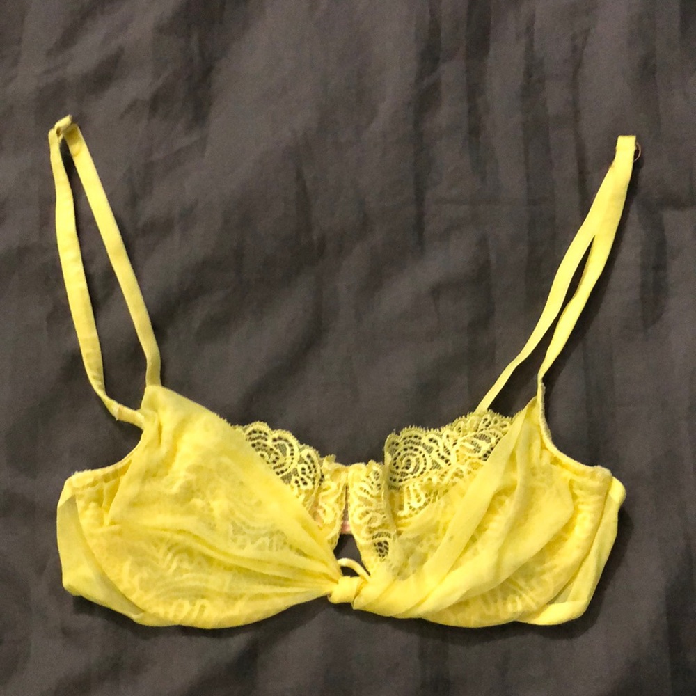 Victoria’s Sec Very Sexy Bra
